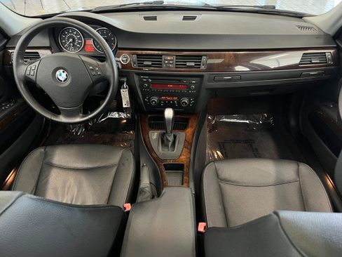 Used 2011 BMW 328i xDrive Sedan AWD/4WD image 17
