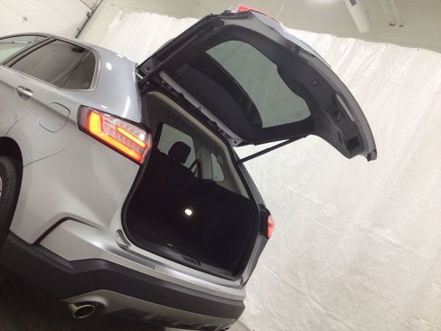 Used 2024 Ford Edge Titanium image 27