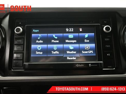 Used 2016 Toyota Tacoma SR5 AWD/4WD image 16