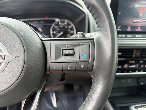 Used 2021 Nissan Rogue SL FWD image 24
