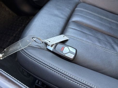 Used 2021 Audi Q5 e Premium Plus w/ Premium Plus Package image 28