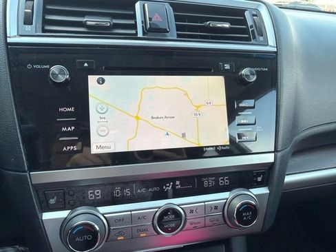 Used 2017 Subaru Outback 3.6R Touring w/ Popular Package #5A AWD/4WD image 12
