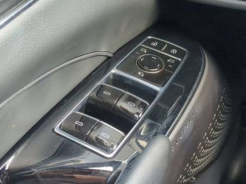 Used 2024 Cadillac Lyriq Sport RWD image 29