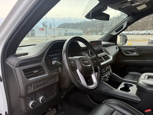 Used 2021 GMC Yukon SLT image 12