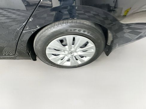 Used 2023 Nissan Sentra S image 11