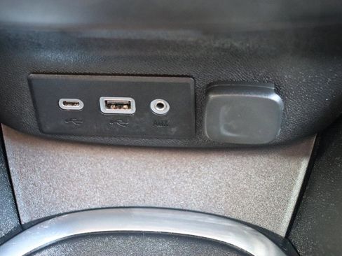 Used 2025 Chevrolet Malibu LT FWD image 35