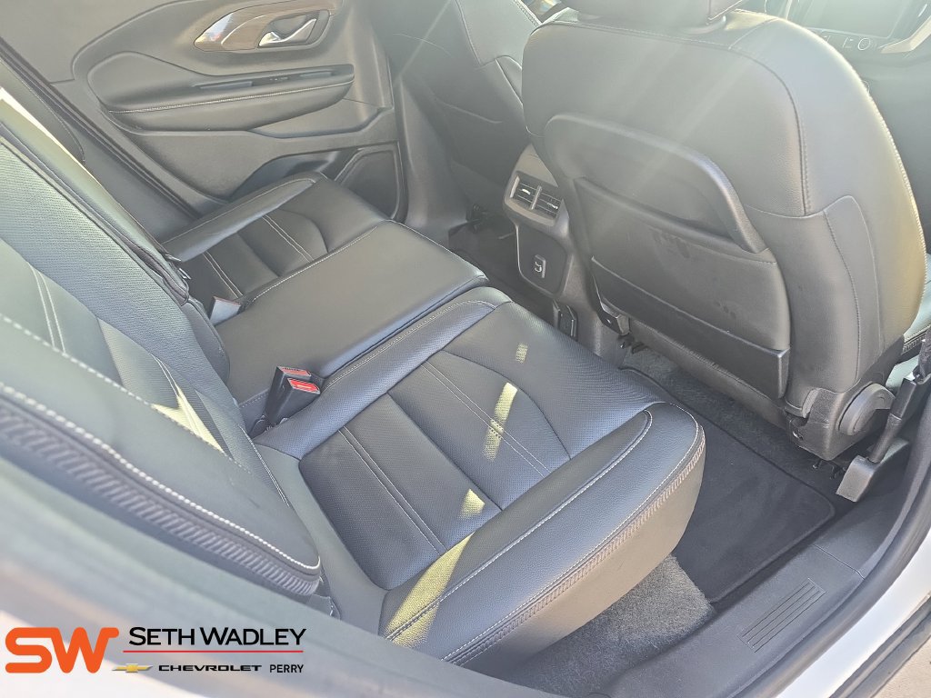 Used 2024 GMC Terrain Denali AWD/4WD image 11