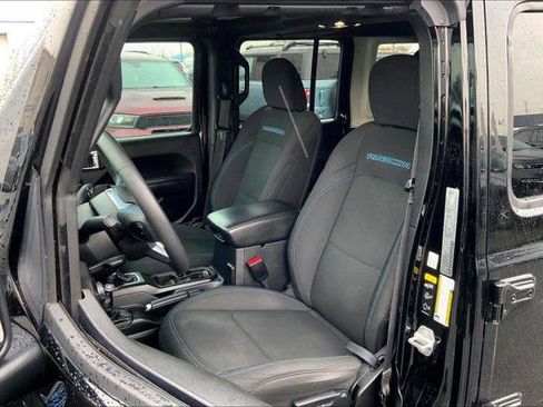 Certified 2023 Jeep Wrangler Unlimited Rubicon 4xe AWD/4WD image 24