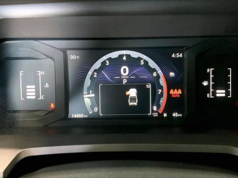 Used 2025 Toyota Tacoma SR5 AWD/4WD image 23
