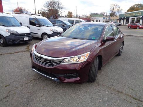 Used 2016 Honda Accord LX image 2