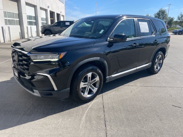 Used 2025 Honda Pilot EX-L image 7