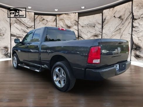 Used 2017 RAM 1500 Express w/ Express Value Package AWD/4WD image 7
