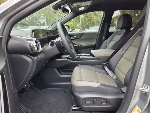 New 2026 Chevrolet Equinox LT image 14