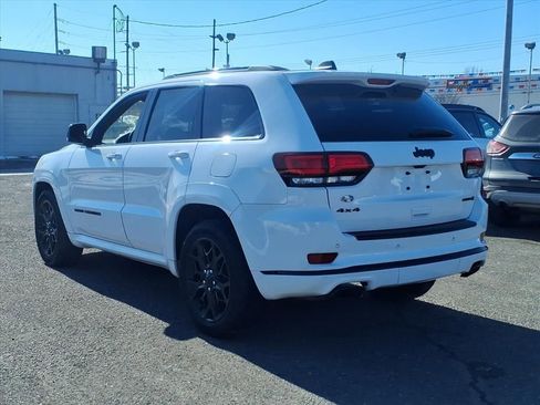 Used 2021 Jeep Grand Cherokee Limited X image 2
