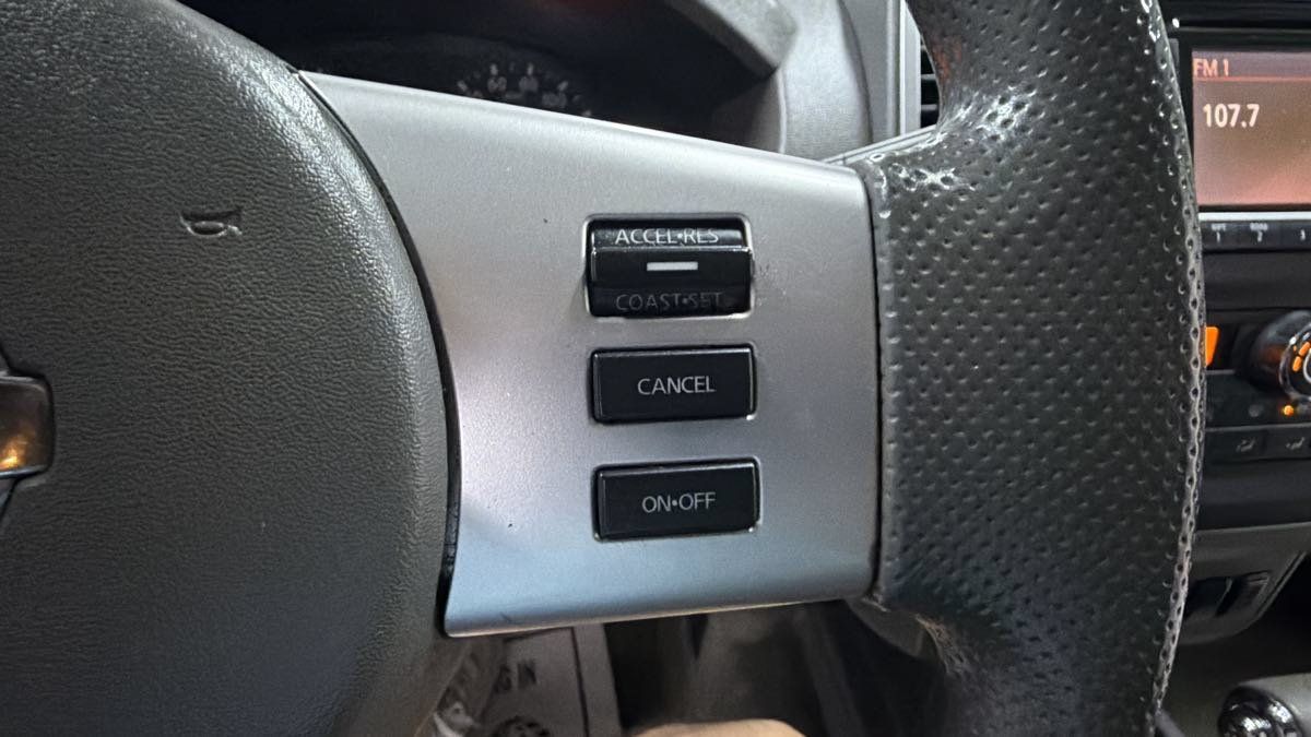 Used 2015 Nissan Frontier SV w/ SV Value Truck Package RWD image 17