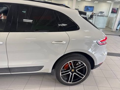 Used 2021 Porsche Macan AWD/4WD image 9
