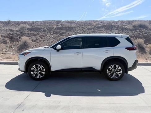 Certified 2023 Nissan Rogue SV FWD image 5