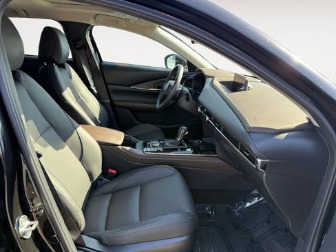 Certified 2025 MAZDA CX-30 AWD 2.5 S w/ Premium Package image 19