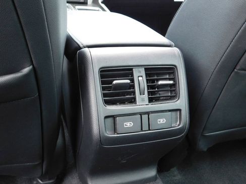 Used 2022 Honda Accord EX-L image 12