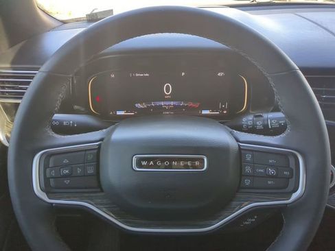 Used 2022 Jeep Wagoneer Series III image 34