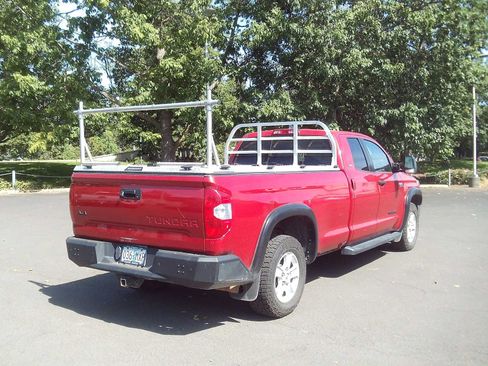 Used 2020 Toyota Tundra SR5 w/ SR5 Convenience Package AWD/4WD image 5