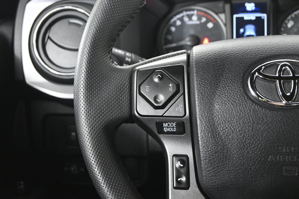 Used 2023 Toyota Tacoma TRD Sport AWD/4WD image 34