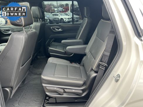 Used 2022 GMC Yukon SLT w/ SLT Premium Package image 32