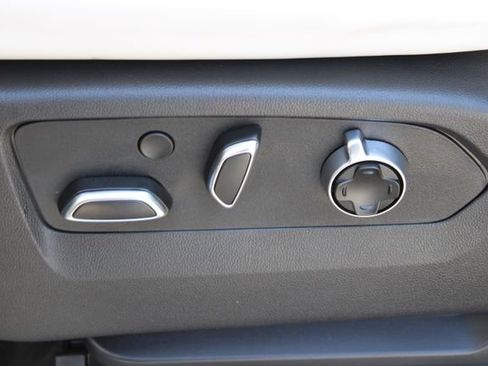 Used 2025 Cadillac Escalade Sport Platinum AWD/4WD image 43