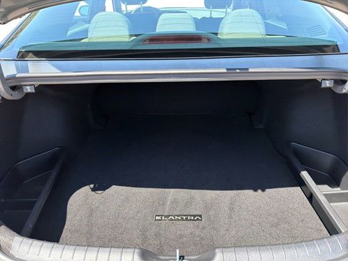 Used 2026 Hyundai Elantra Hybrid FWD image 13