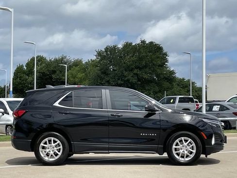 Used 2024 Chevrolet Equinox LT FWD image 3