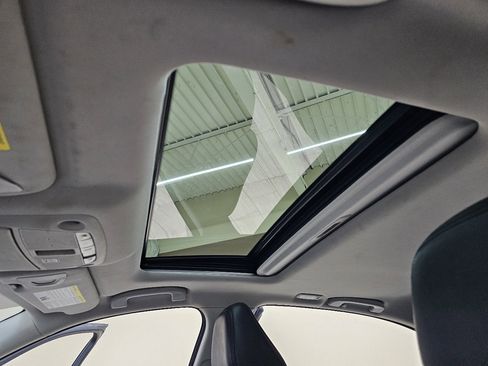 Used 2016 INFINITI Q50 3.0t Premium w/ Driver Assistance Package image 39