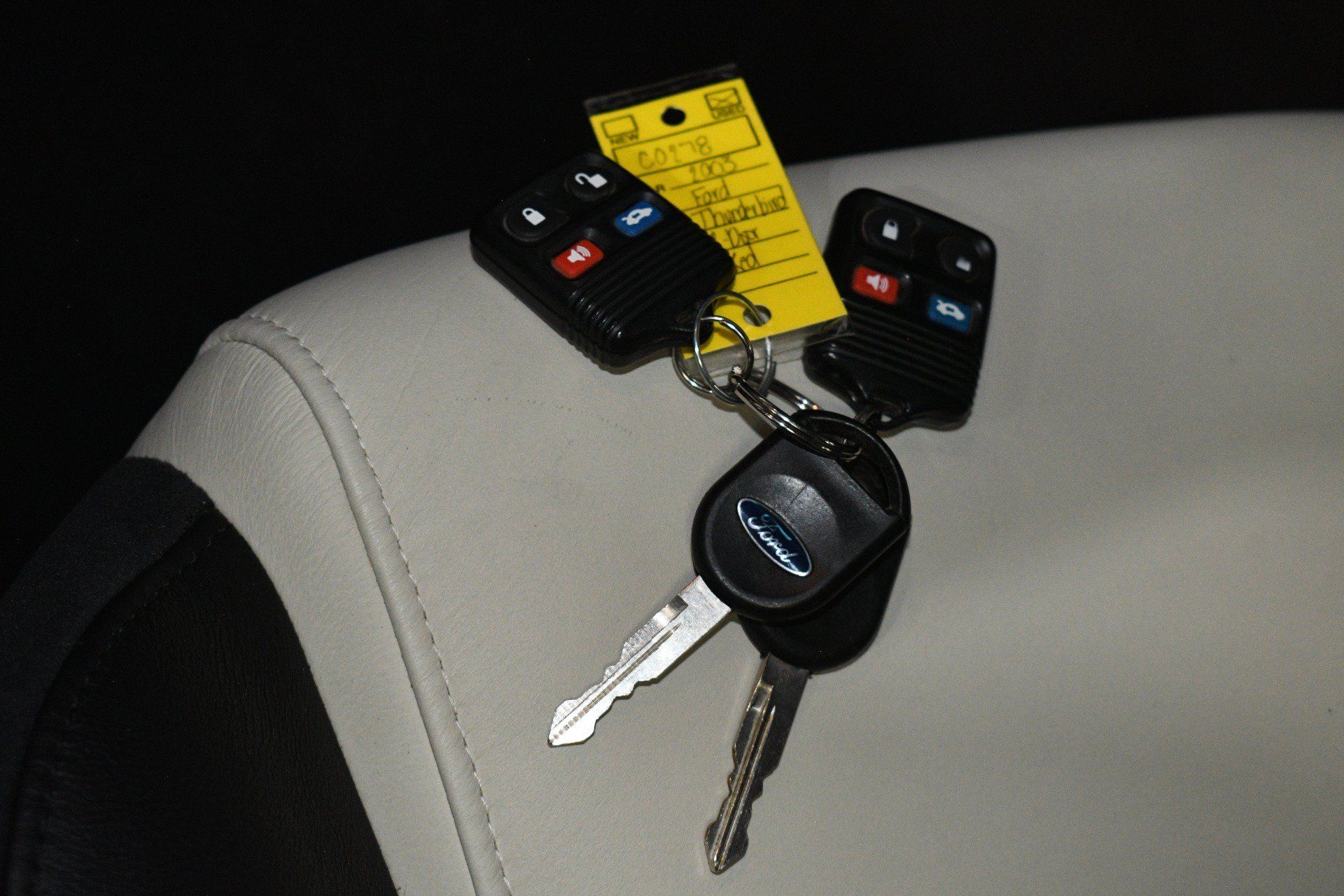 Used 2003 Ford Thunderbird RWD image 97