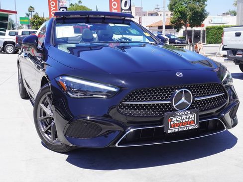 Used 2026 Mercedes-Benz CLE 300 4MATIC Cabriolet image 2
