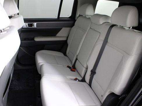 Certified 2026 Hyundai Santa Fe SE FWD image 22