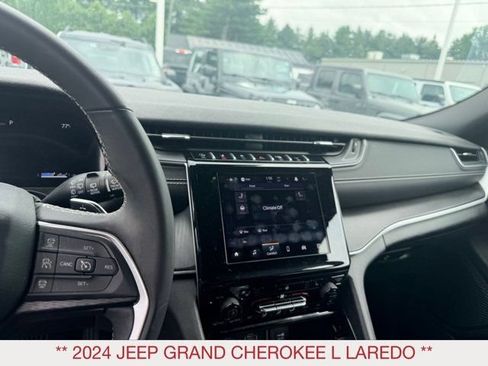 Certified 2024 Jeep Grand Cherokee L Laredo w/ Luxury Tech Group I AWD/4WD image 12