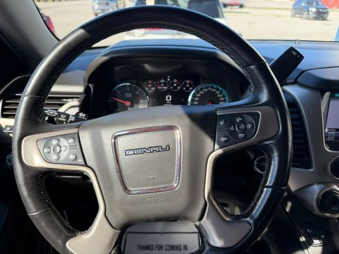 Used 2019 GMC Yukon Denali w/ Denali Ultimate Package image 10