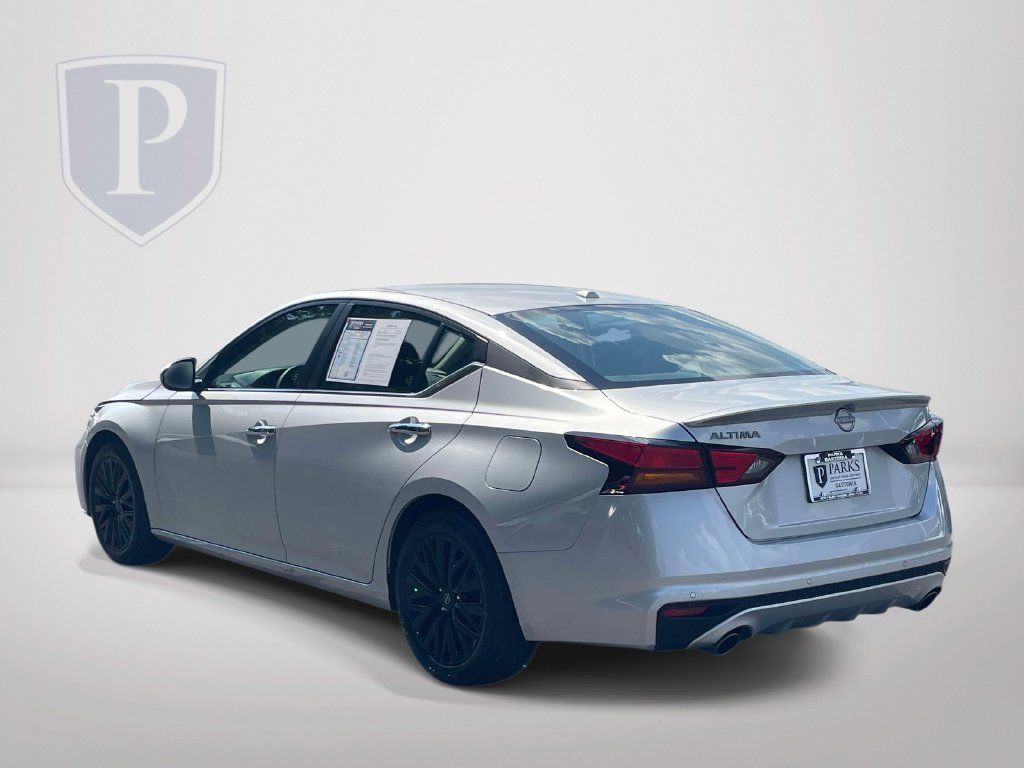 Used 2025 Nissan Altima 2.5 SV w/ SV Special Edition Package FWD image 6