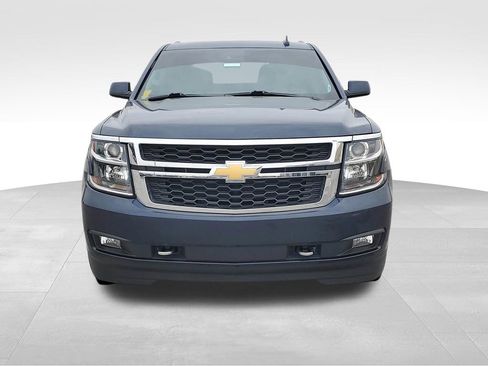 Used 2019 Chevrolet Tahoe LT w/ LT Signature Package image 2