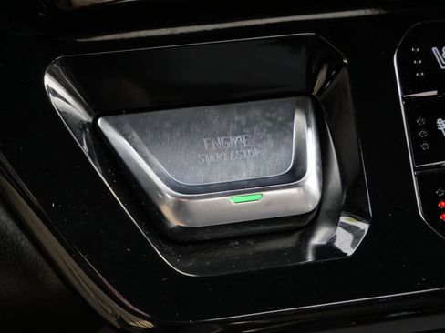 Used 2025 GMC Sierra 2500 AT4 image 45