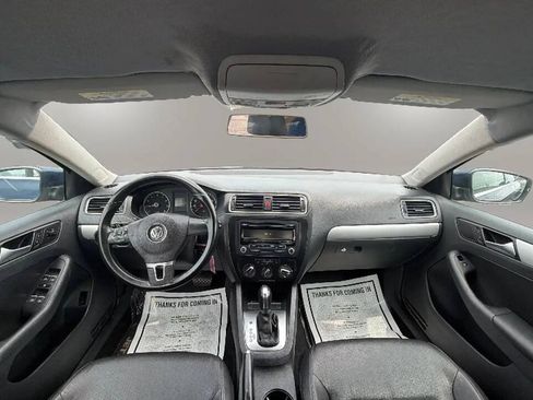 Used 2014 Volkswagen Jetta SE FWD image 9