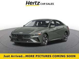 Used 2025 Hyundai Elantra SEL FWD video 1