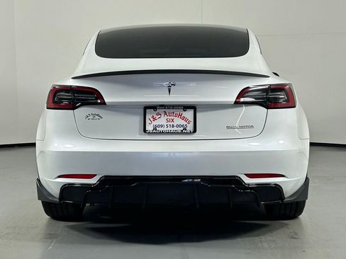Used 2023 Tesla Model 3 Performance image 6