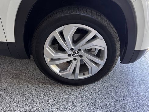 Used 2022 Volkswagen Atlas SE w/ Panoramic Sunroof Package AWD/4WD image 15