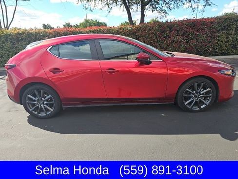 Used 2022 MAZDA MAZDA3 s image 1