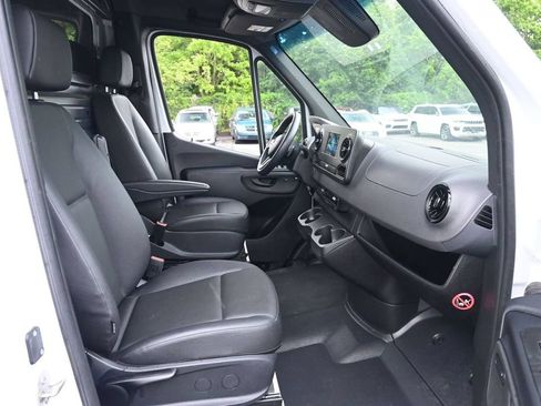 Used 2023 Mercedes-Benz Sprinter 2500 image 20