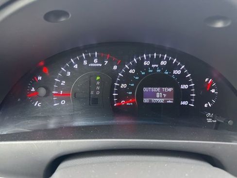 Used 2011 Toyota Camry XLE w/ XLE Extra-Value Pkg #2 FWD image 14