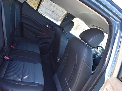 New 2026 Chevrolet Trax LT w/ LT Convenience Package image 14