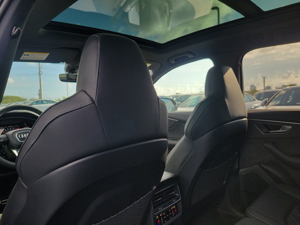 New 2026 Audi SQ7 Premium Plus AWD/4WD image 24