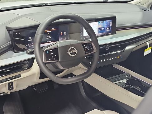 New 2025 Nissan Murano SL image 16