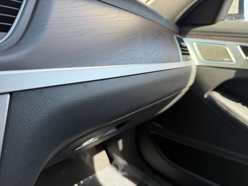 Used 2018 Genesis G80 3.8 w/ Option Group 03 RWD image 37